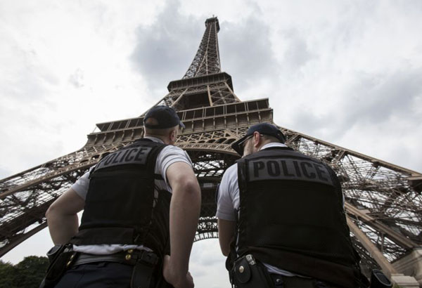 Would-be Eiffel Tower attacker undergoing psychiatric exam