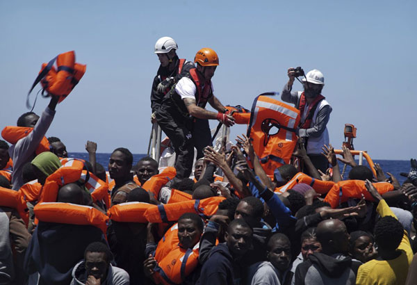 Second group suspends migrant rescues, cites Libyan threats