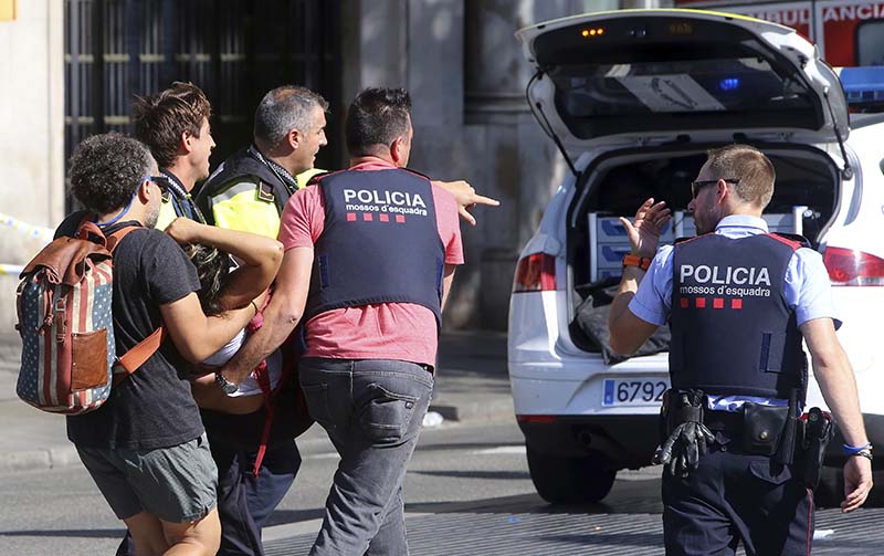 Barcelona attack: 13 utas, 4 Pinoy sugatan     