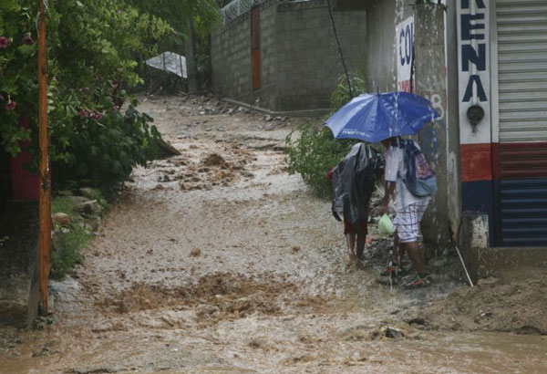 Tropical storm warning for Los Cabos due to Hurricane Norma