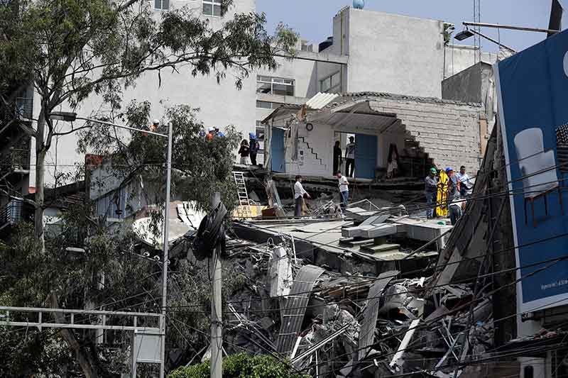 7.1 magnitude quake kills 119 as buildings crumble in Mexico