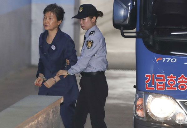 Ex-SKorea leader Park complains about extension of detention