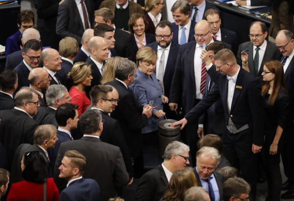 Lawmakers extend German military missions until spring
