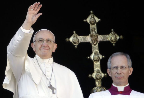 Pope laments 'winds of war' blowing around the world