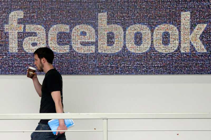 Facebook's Zuckerberg comes under fire from UK, US lawmakers