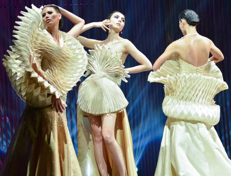 Rajo Laurel in high fashion with a heart