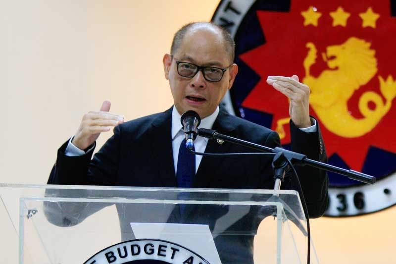 House resolution urges Duterte to fire budget chief
