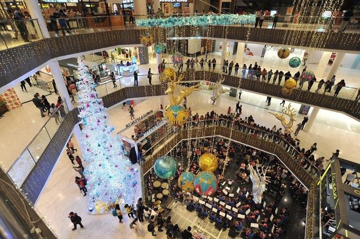 ADB Avenue entry to the mall - Picture of Robinsons Galleria, Luzon -  Tripadvisor