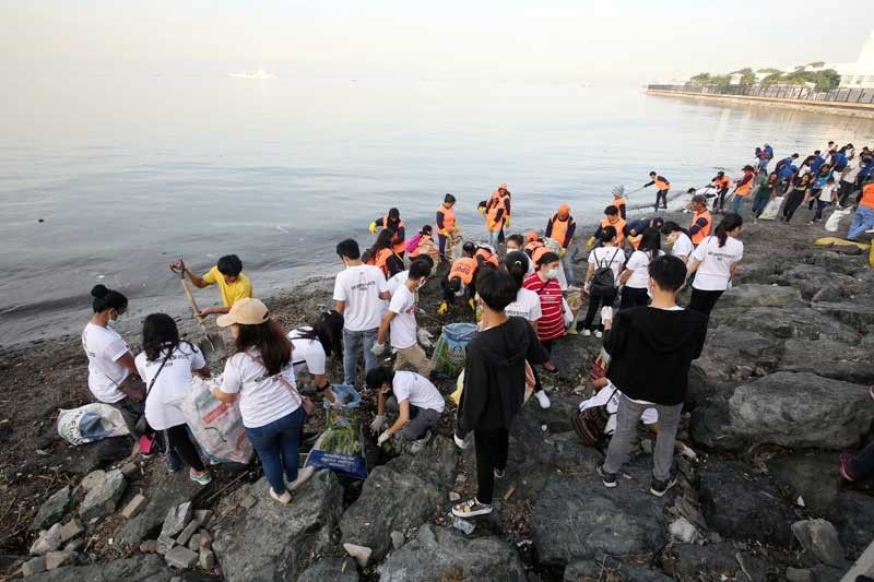 DENR hopes to make Manila Bay fit for swimming again