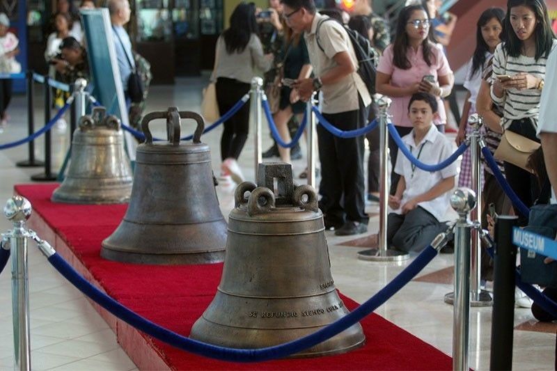 Duterte dadalo sa turn over ng Balangiga bells