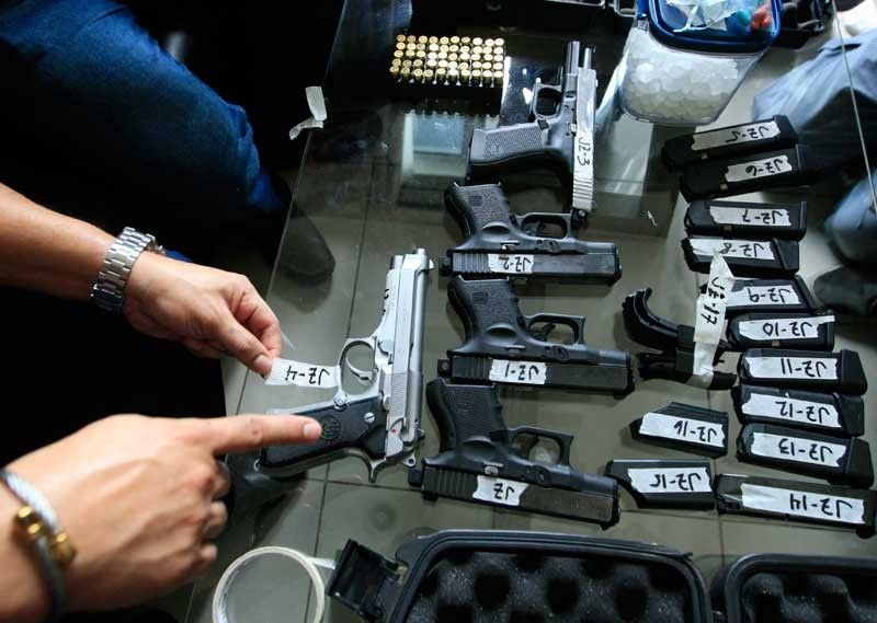 Arms smuggling iniimbestigahan na ng AFP