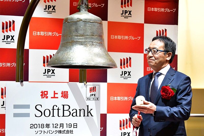 Shares in SoftBank mobile unit plunge for second day