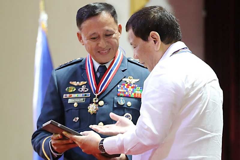 Duterte wants â��cleanâ�� PCA board