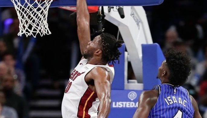 Miami binigyan ng regalo si Spoelstra