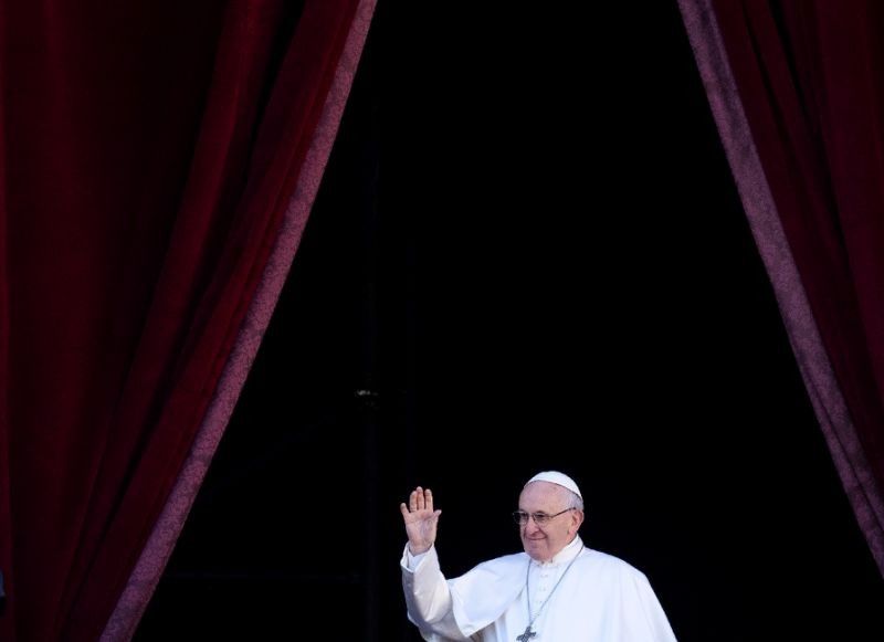 Pope urges peace, 'fraternity' as millions celebrate Christmas