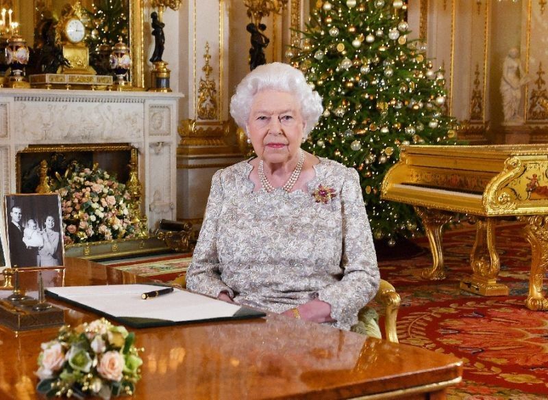 Queen warns of 'tribalism' in Christmas address