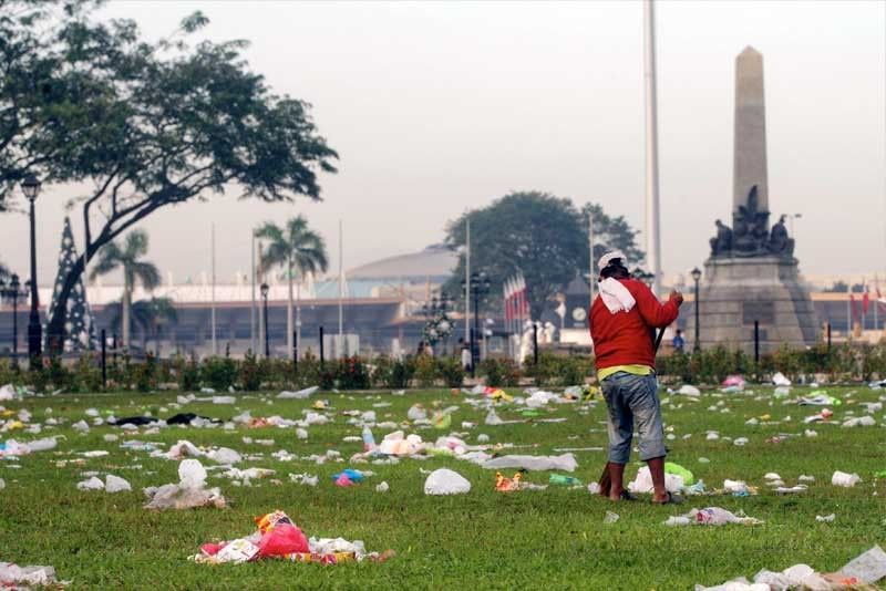 12 truckloads of trash hauled from Rizal Park