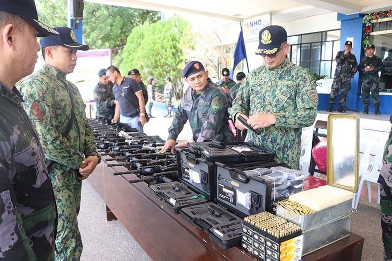 Cops get 860 new rifles for counter-terrorism ops in Region 12