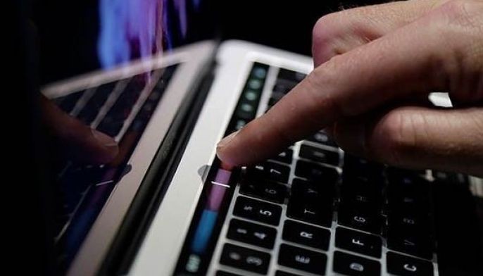 Online hiring spikes 23%  in November