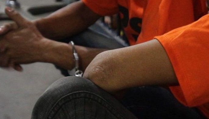 2 Chinese arestado sa pambubugbog