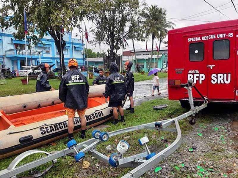 18 dead in Bicol due to 'Usman'