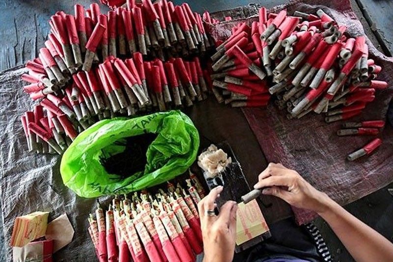 For safety, public urged not to use firecrackers