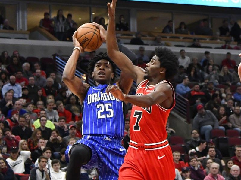 Grizzlies acquire Justin Holiday from Bulls, says source