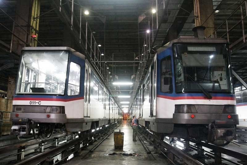 Third Dalian train set for MRT-3 to undergo test run