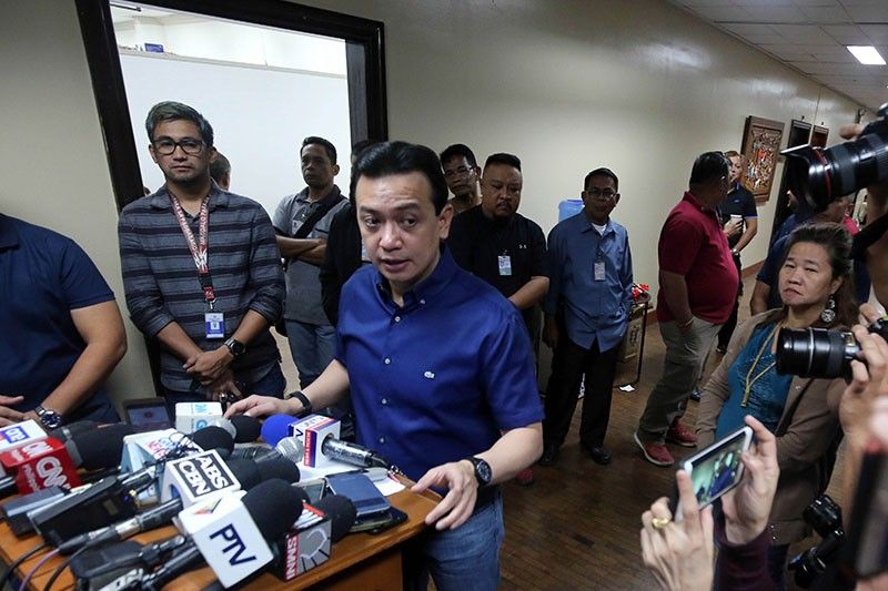 Trillanes naghain ng 'not guilty' plea para sa libel