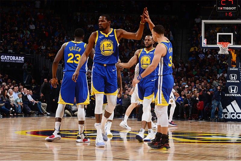 Hot-shooting Warriors rout Nuggets, 142-111