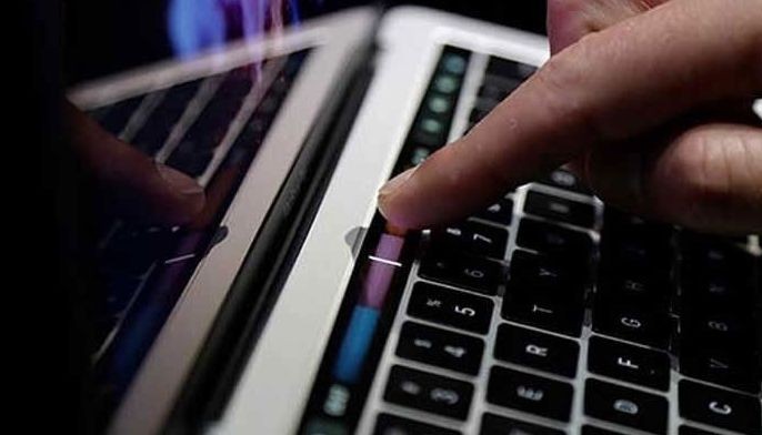 Signal shutoff affects transmission of mock poll results