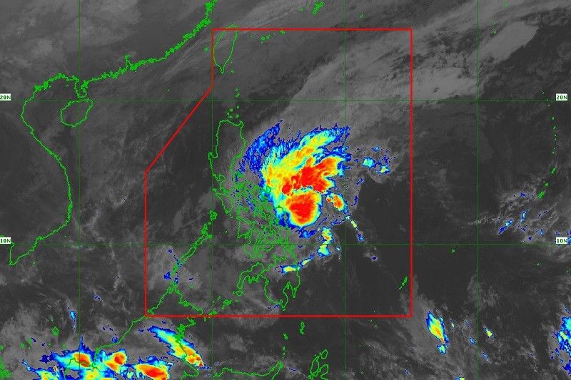 Signal No. 1 itinaas sa 9 lugar; 'Amang' nagpalit ng direksyon