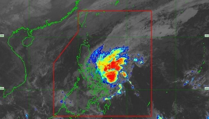 Signal No. 1 itinaas sa 9 lugar; 'Amang' nagpalit ng direksyon