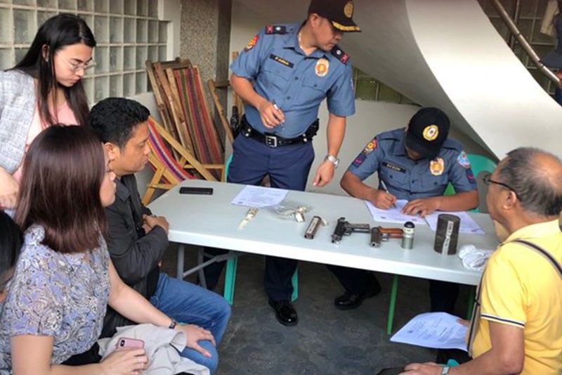 Daraga mayor tagged in Batocabe slay arrested for illegal firearms possession