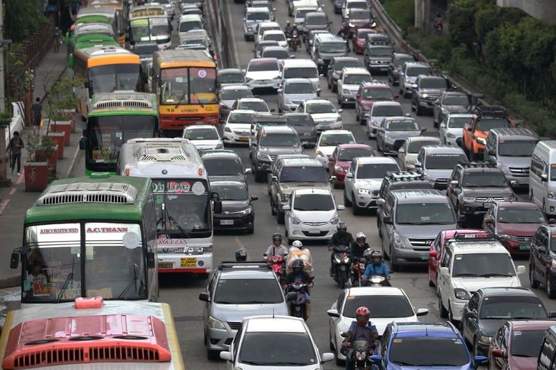 10,000 yellow lane violators apprehended on EDSA