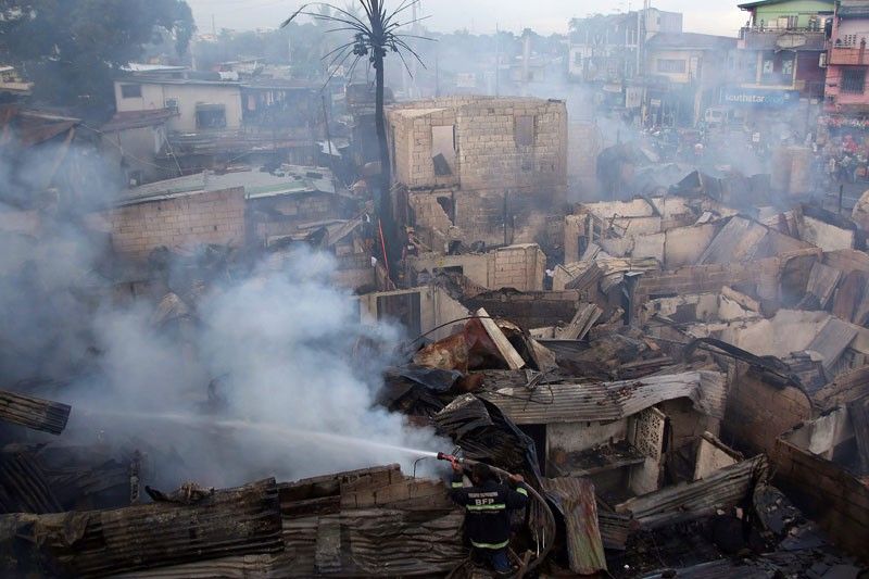 1 dead, 200 families homeless in Quezon City fires