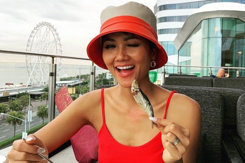 Miss Universe Vietnam visits Philippines