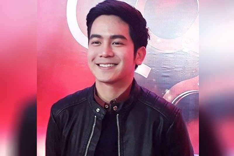 Joshua Garcia at Julia Barretto,  feeling Valentine's araw araw