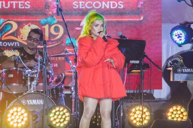 WATCH: KZ Tandingan performs at Chinatown Lunar New Year 2019 countdown concert