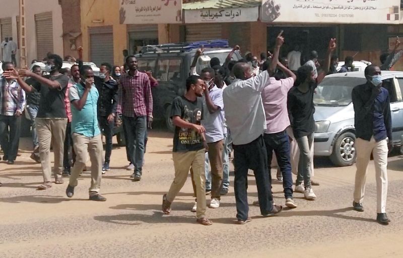 Protesters rally in Sudan capital in support of detainees