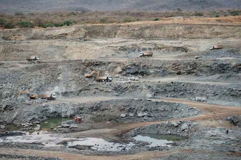 2 Koreans, 17 Filipinos arrested for illegal quarrying