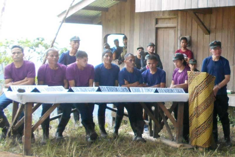 Reds free 6 militiamen in Agusan Sur