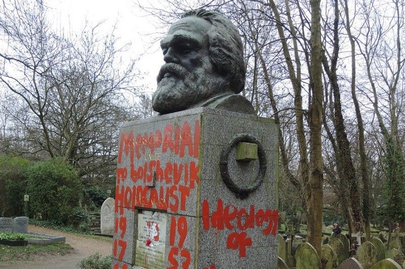 Puntod ni Karl Marx sa London 'vinandal'