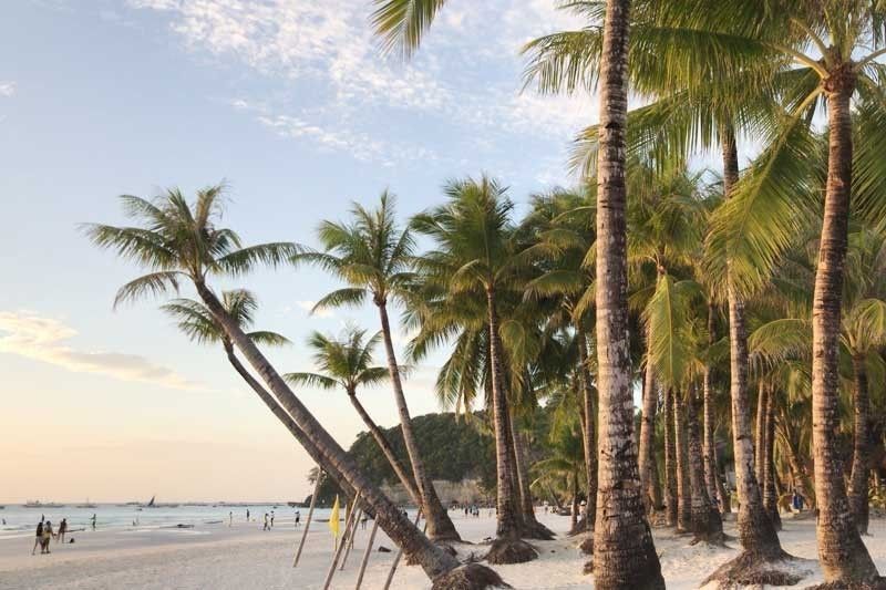 Boracay resort shut down for lack of permit