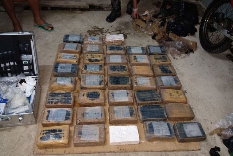 34 cocaine bricks found off Surigao Sur