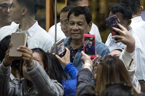 Duterte says he won't assist OFWs who commit crimes abroad