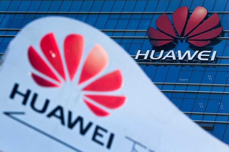 Huawei not transparent, risky as tech partner â�� Pompeo