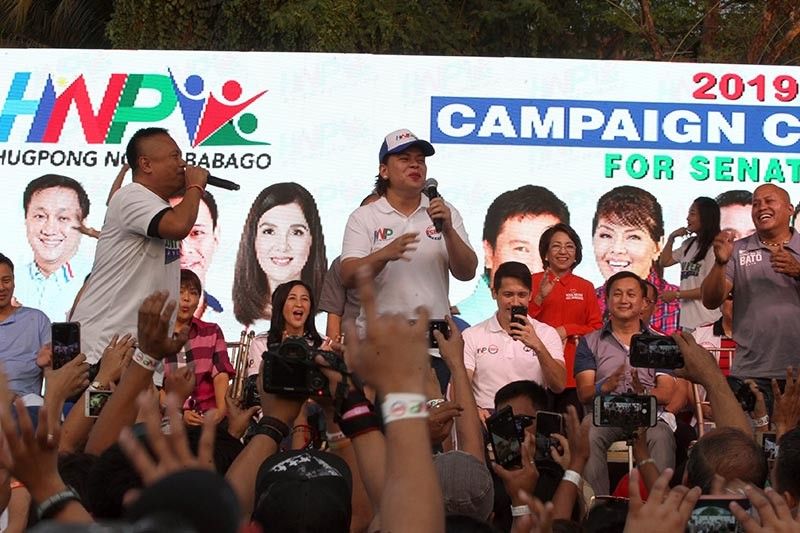 Palace says Otso Diretso challenging Hugpong bets to debate to gain publicity