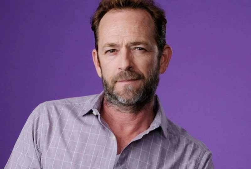 Luke Perry pinagluluksa!