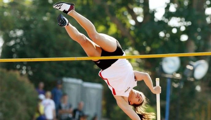 Filipino-American Natalie Uy vaults to fame in record fashion